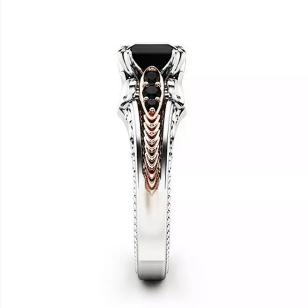 New Gorgeous 925 Silver 2.10ct Cubic Zirconia Ring - Picture 4 of 5
